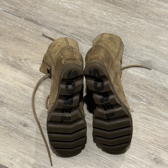Joan of Arctic Lace up wedge boot - Picture 8 of 9
